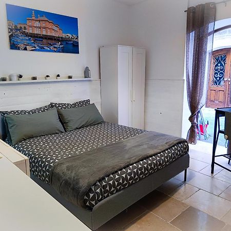 Casa Nuccia Apartment Bari Luaran gambar