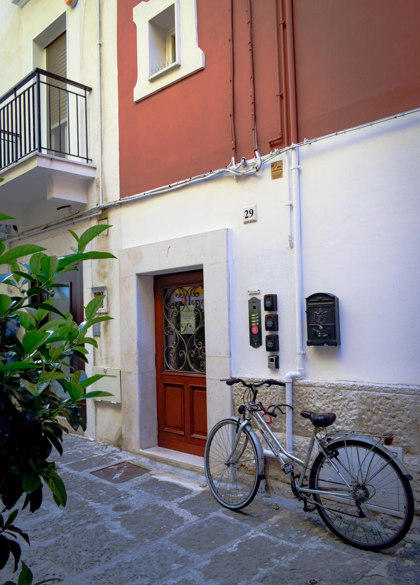 Casa Nuccia Apartment Bari Luaran gambar